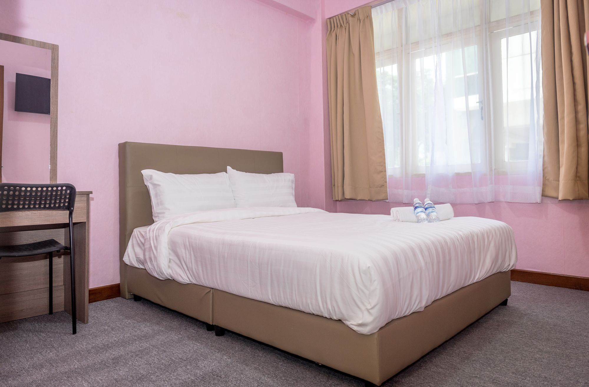 Hotel Spot On 89645 Ong'S Court George Town Exterior foto