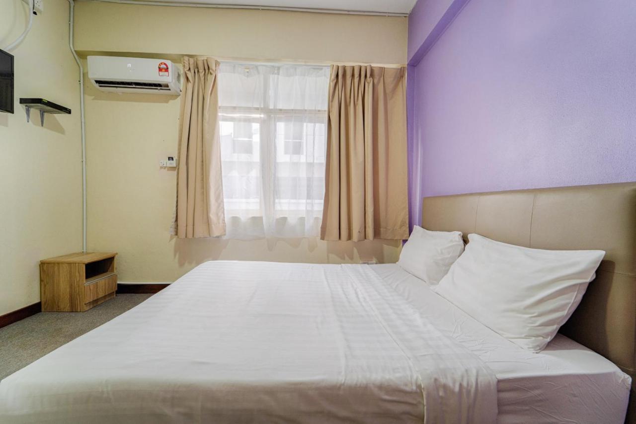 Hotel Spot On 89645 Ong'S Court George Town Exterior foto